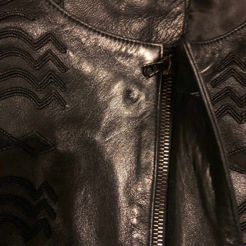 💫HP!🥳🥰💫Vintage Leather Aztec Laser Cut Jacket - Picture 7 of 14